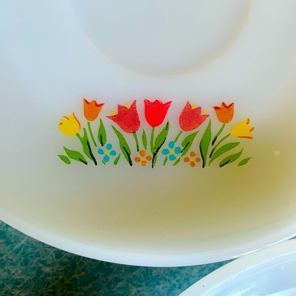 Fire-King Tulips Vintage Saucers - Picture 2 of 9